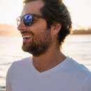 Handsome, tall and tanned guy wants to meet shy woman in Albany